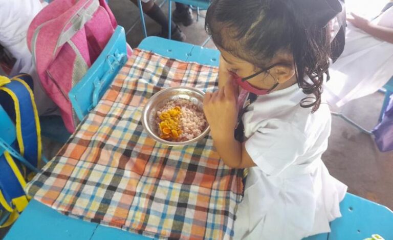 කැබිනට් අනුමැතියෙන් පාසල් සිසුන්ට භාවනා වැඩසටහනක් : 400 නමකට 25,000 බැගින් රුපියල් කෝටියක දානයක් !