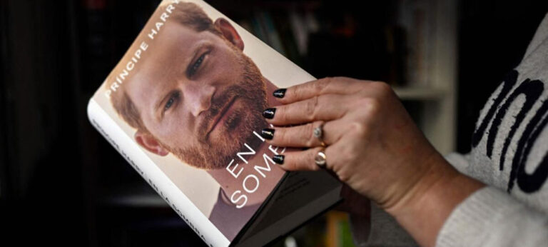 හැරීගේ “Spare” ගිනස් වාර්තා අලුත් කරයි