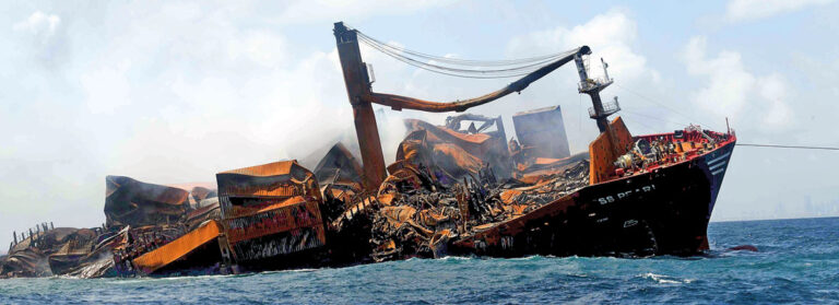 විශේෂඥ කමිටු උපදෙස් නොතකා එක්ස්ප්‍රස් පර්ල් නඩුව සිංගප්පූරුවේ පැවරීමට කැබිනට් අනුමැතිය !