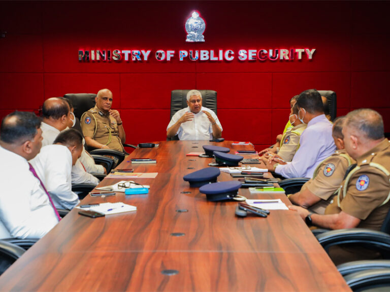 චූදිත දේශබන්දු එතැනමයි : නීතිපති උපදෙස් කණකට නොගනී : ජ්‍යෙෂ්ඨ නි. පොලිස්පතිවරුන් 7කට ස්ථාන මාරු !