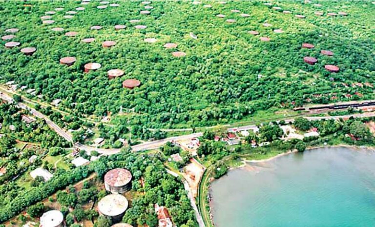 ඉන්දියාවෙන් ලංකාවට නව තෙල් පිරිපහදුවක් : උතුරු – නැගෙනහිර ඉන්ධන බෙදාහැරීම IOC යටතට !