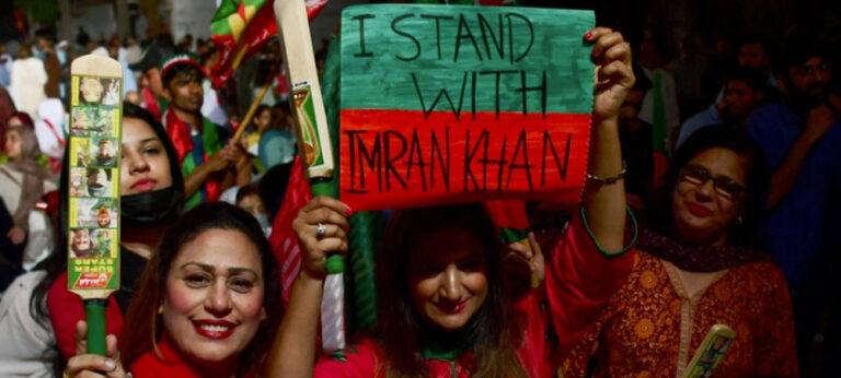 ඉම්රාන් හිතවාදීන් දඩයමක් : හමුදාව යොදවා ව්‍යාපාර මුද්‍රා තබයි !