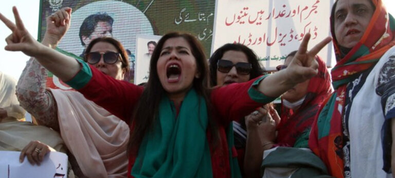 ඉම්රාන් හිතවාදීන්ගේ නඩු හමුදා අධිකරණයේ විභාග කිරීමට එරෙහිව ශ්‍රේෂ්ඨාධිකරණයට පෙත්සම්