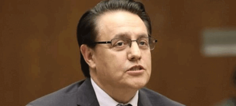 ඉක්වදෝර ජනාධිපති අපේක්ෂක ෆර්නැන්ඩෝ විලවෙන්සිසියෝ ඝාතනය කෙරේ