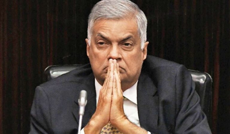 පාස්කු ප්‍රහාරයේ රහස් ජනතාවට දෙන්න බෑ : මන්ත්‍රීවරුන්ට විතරයි – ජනාධිපති ලේකම්ගේ ‘නියෝගය’ කතානායක දැනුම් දෙයි !