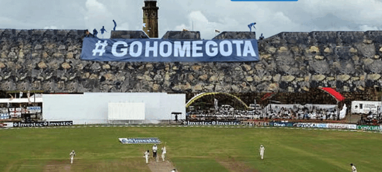 විරෝධතාවට බාධා කළාට පොලිසිය – හමුදාව කනගාටුව පළකරයි : නීතිඥවරු සමථවෙන්න එකඟ වෙති !