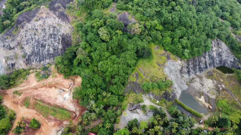 පොල්ගහවෙල ගල් කොරිවලින් නිවාසවලටත් හානි : අපරාධ නඩු විධාන සංග්‍රහය යටතේ නීතිය ක්‍රියාත්මක කළ යුතුයි – ආචාර්ය රවීන්ද්‍ර කාරියවසම්