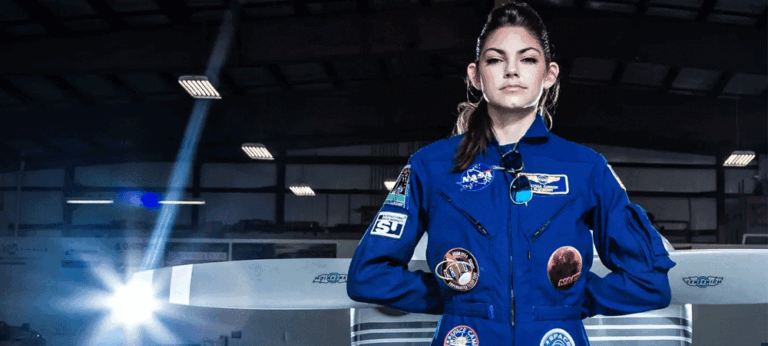 “ලෝකයම ෆේක් නිවුස් වලින් පුරවන ඇලීසා කාර්සන් ගේ අඟහරු ගමන”