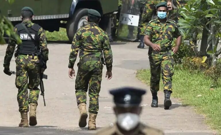 හොරොව්පතානේ තරුණයෙක් පැහැරගෙන දවස් 25ක් හිරකරලා : පොලිස් විශේෂ කාර්ය බලකායට බරපතළ චෝදනාවක් : අලුත් පනතින් පළමු නඩුව වැටෙයි !