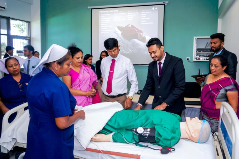 IIHS සාම්ප්‍රදායික සීමාවලින් ඔබ්බට යමින් XR හා High-Fidelity විද්‍යාගාර විවෘත කරයි !