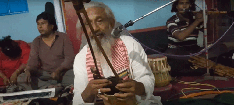 Tun Tun Fakir ගේ ගැඹුරු, මෝහනීය කටහඬ, යලි සිහිපත් වුන මොහොතක්