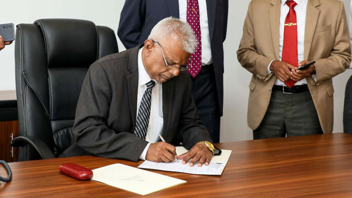 ravi-seneviratne-1