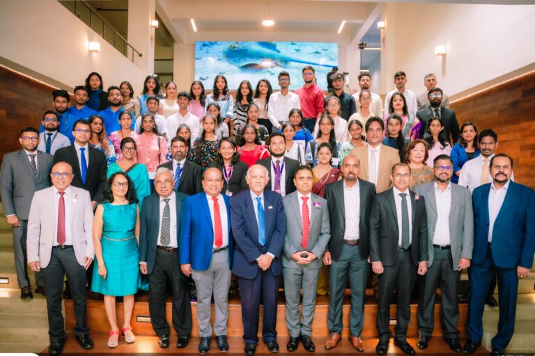 ලොව පිළිගත් ව්‍යාපාර නායකයන් බිහිකිරීමේ අරමුණෙන් IIHS ව්‍යාපාර පාසල ආරම්භ වේ !