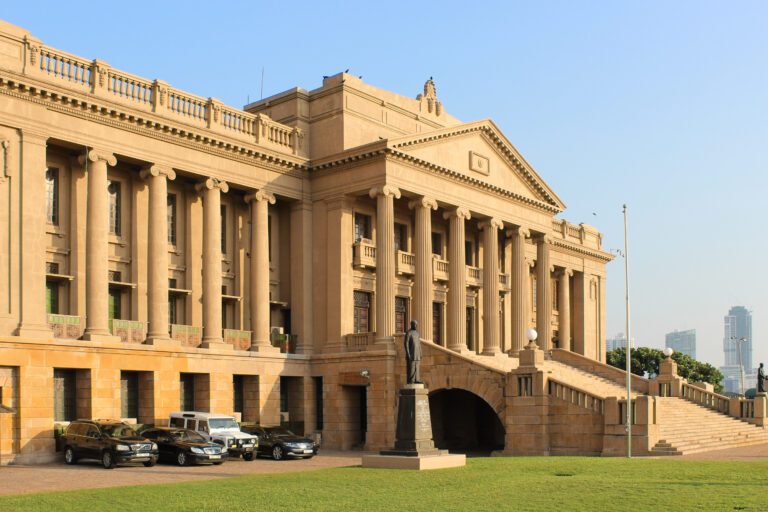 අවදානමට පෙර ආණ්ඩුව සූදානම් ද?