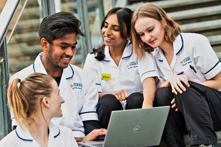IIHS ආයතනය Surrey විශ්වවිද්‍යාලය සමඟ එක් වී හෙද විද්‍යාවේදී උපාධි පාඨමාලාවක් දියත් කරයි !
