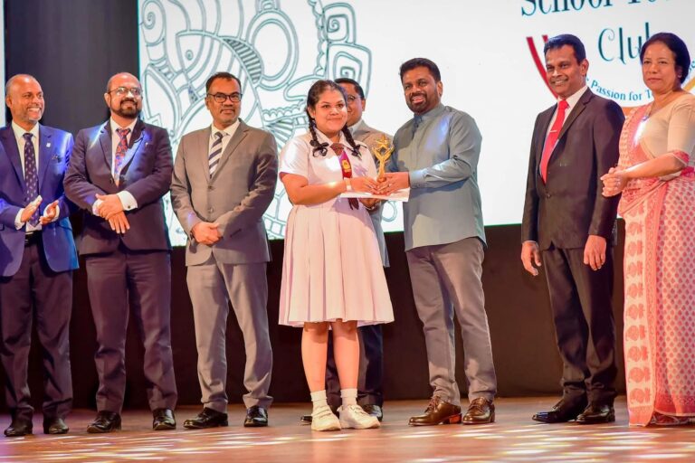 ජාත්‍යන්තර සංචාරක නායකයන්ගේ සමුළුව ජනපතිගේ ප්‍රධානත්වයෙන් සාර්ථකව පැවැත්වේ !