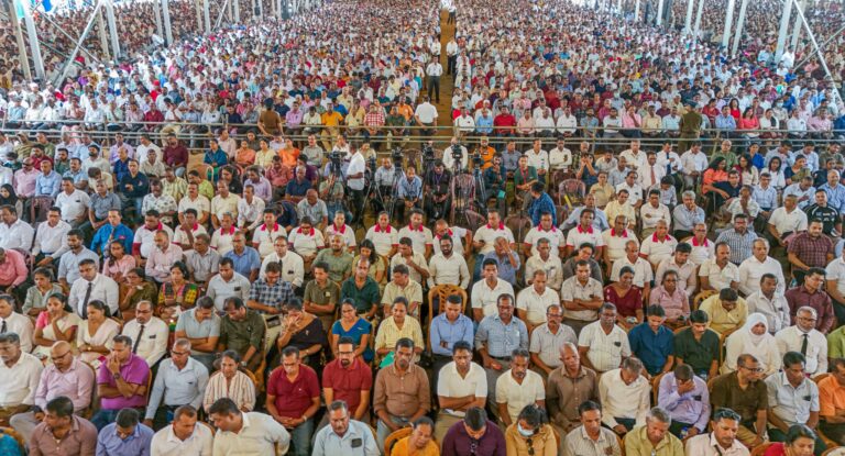 සංවිධානාත්මක අපරාධ වැළැක්වීමේ පනත් කෙටුම්පත නමින් අපරාධයක් නීතිගත කරන්නේ ඇයි?
